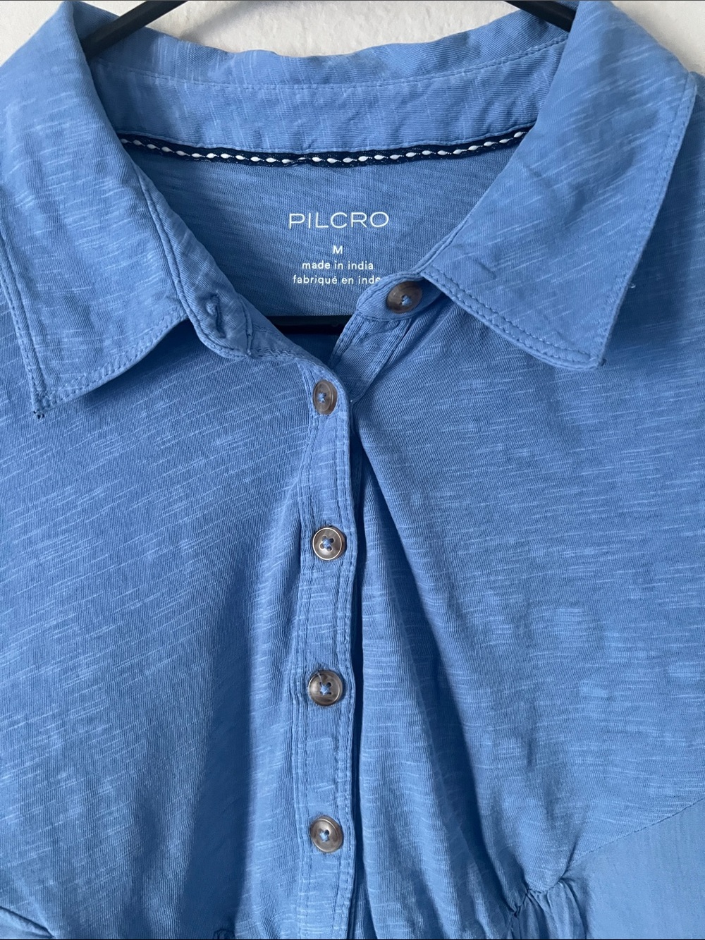 Like New! PILCRO Flutter-Sleeve Babydoll Top Blue Size M - Picture 6 of 15